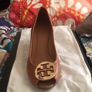 Tory Burch Tan Camel Wedges